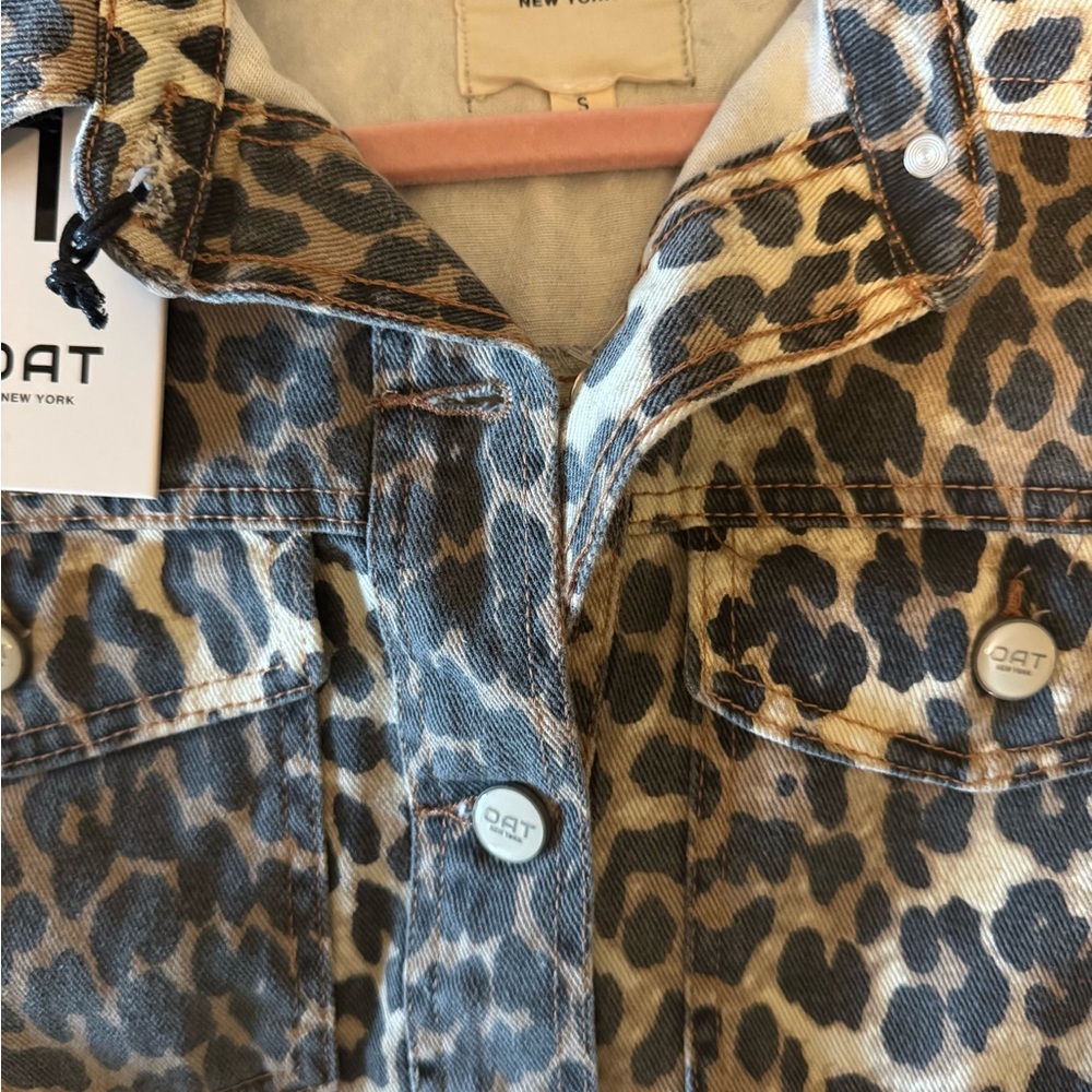 Leopard Print denim Jacket - Picture 4 of 11